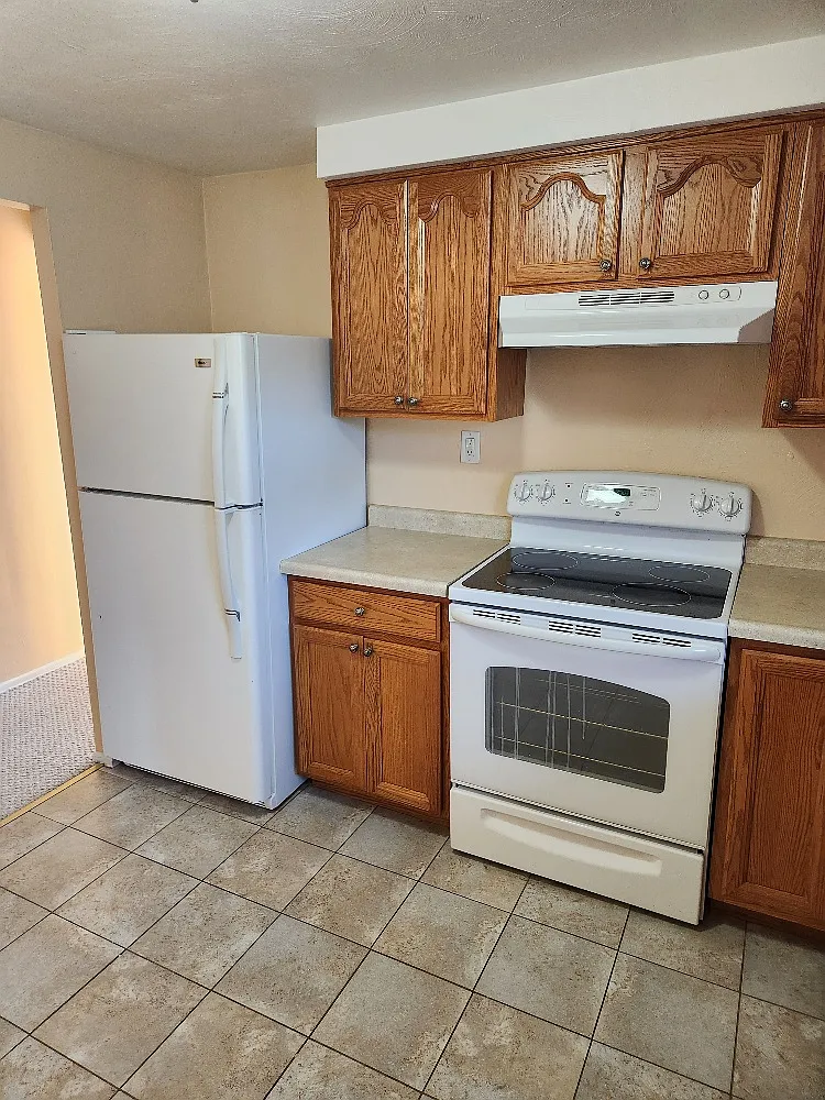 Kitchen - 309 N 5th St #2