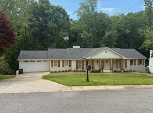 5320 Timber Trl, Sandy Springs, GA 30342