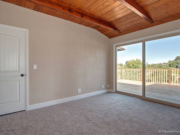 4th image of 2110 Hawley Dr