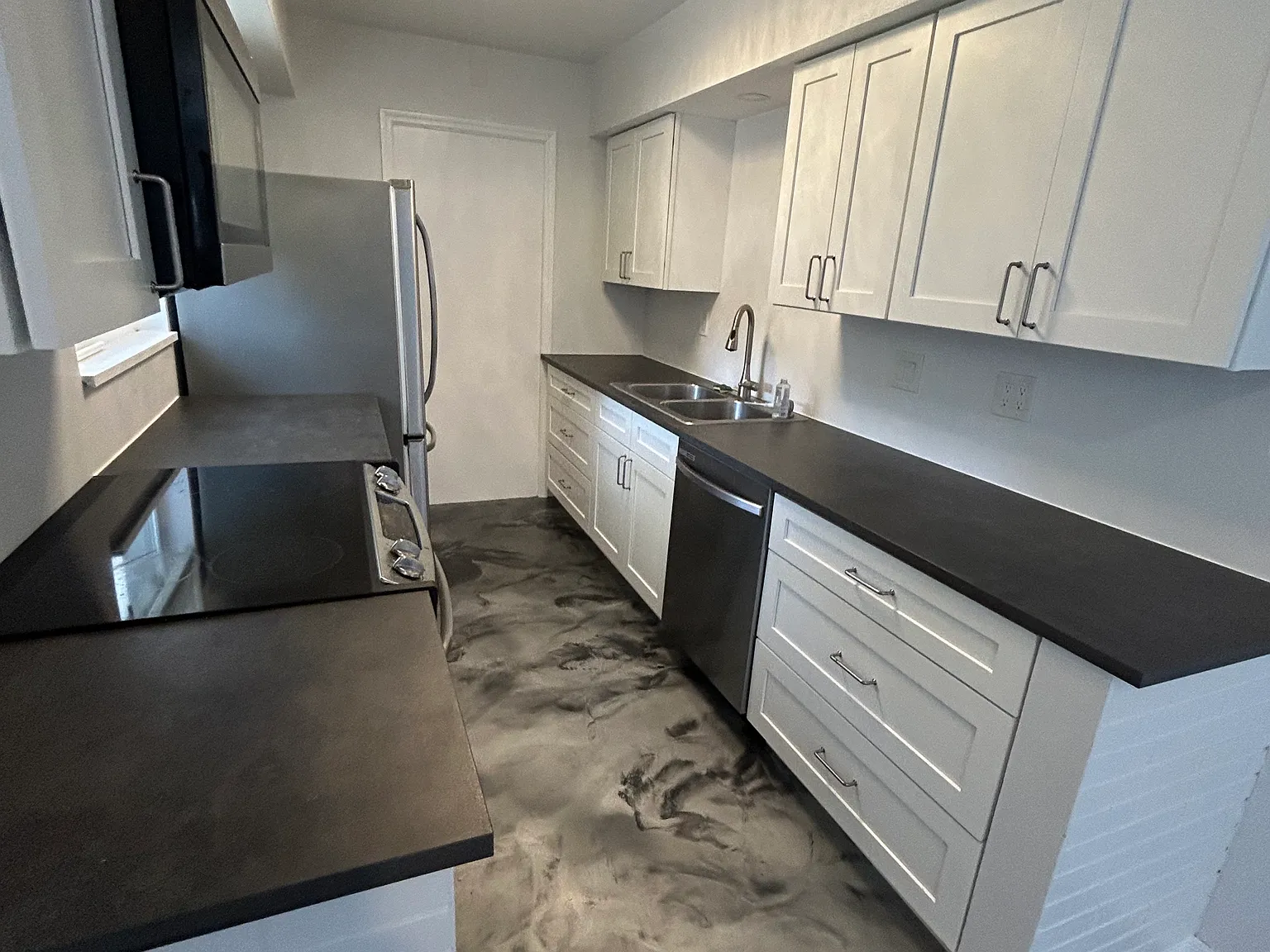 3 bed, $1,800 — Photo 4
