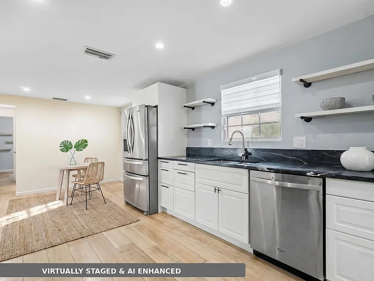 353 E Lakewood Rd — Photo 15