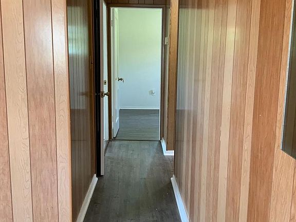4th image of 1019 Marton St