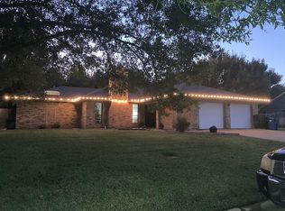 222 Colonial Cir, Athens, TX 75751