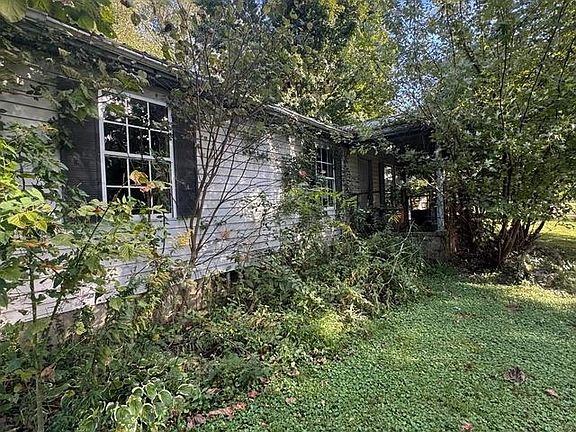 2nd image of 80 Summermont Cir