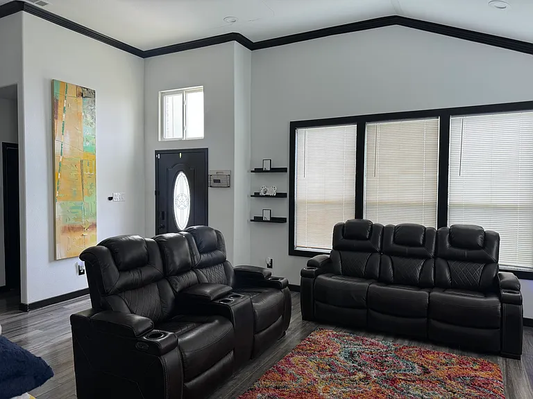 1815 Paducah Ave — Photo 3