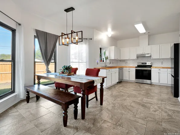 13107 Burgundy Pt, San Antonio, TX 78217