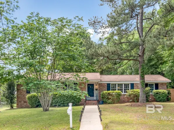 4605 Brookmoor Dr, Mobile, AL 36618