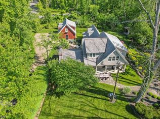 53 Long Hill Rd, Basking Ridge, NJ 07920