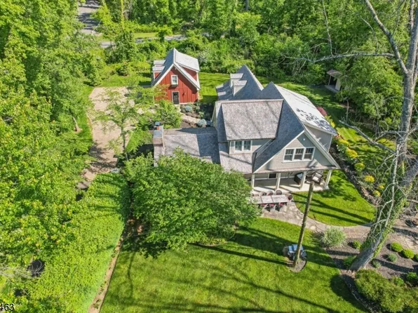 53 Long Hill Rd, Harding Twp., NJ 07920