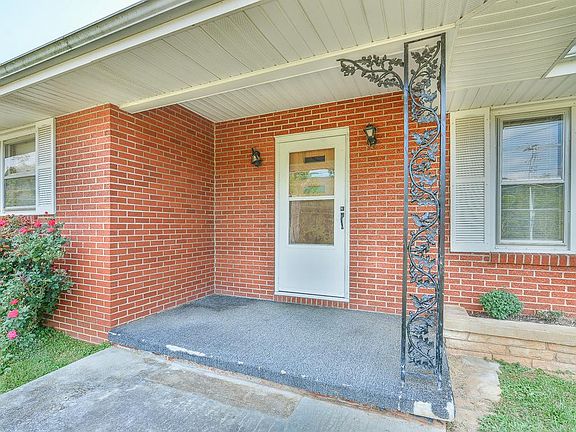 4th image of 4116 Unicoi Dr
