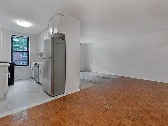 2nd image of 525 W 235th St APT 2D