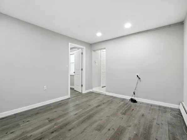 23 Westervelt Place image 8 of 14