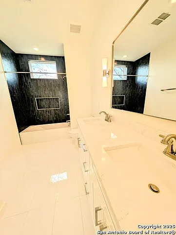 627 Essex St — Photo 15