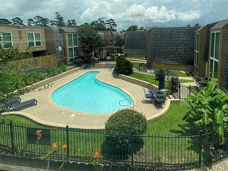 16120 Stuebner Airline Rd #601 — Photo 12