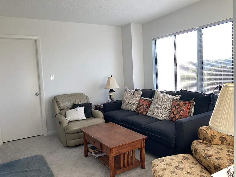 1600 Park Cir — Photo 29