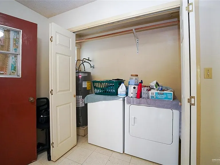 2803 Minnie Ave — Photo 12