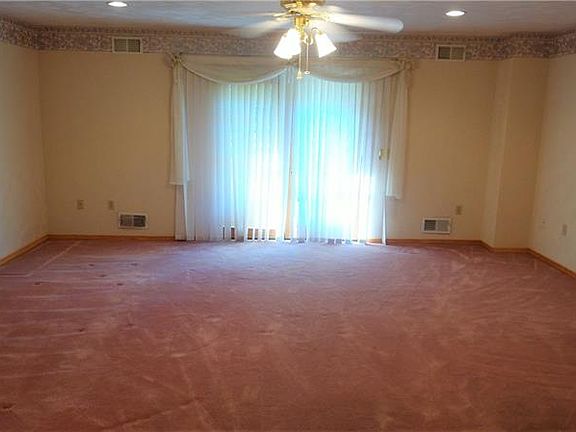 5th image of 701 Yancey St