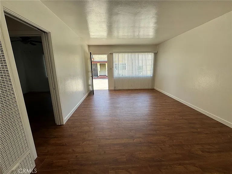 15226 Normandie Ave #B — Photo 8