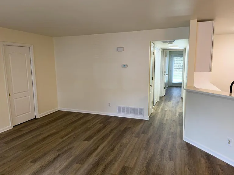 162 Lindfield Cir — Photo 6