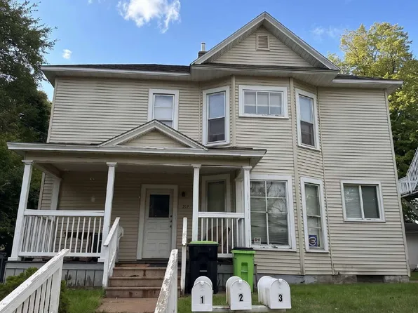 211 Fulton St APT 2, Eau Claire, WI 54703