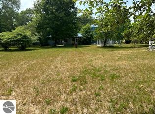 3561 S Coldwater Rd, Mount Pleasant, MI 48858