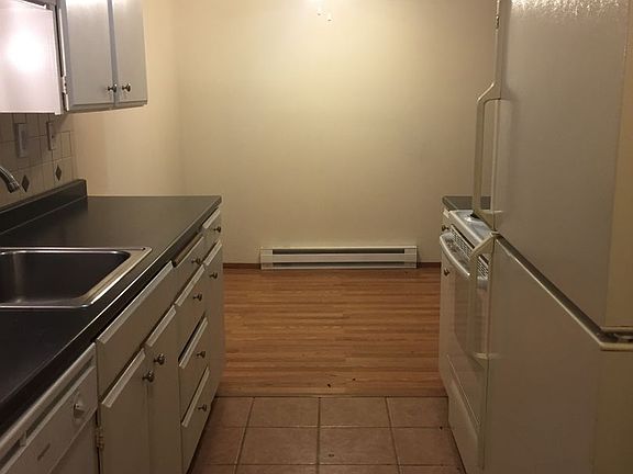 4th image of 901 Taylor Ave N APT 101