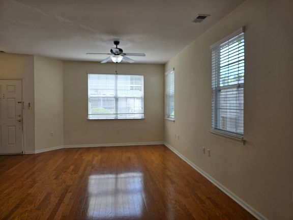 3rd image of 4424 Duffy Dr