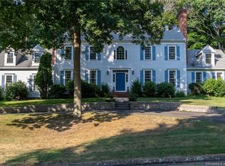 6 Sunrise Ln, Madison, CT 06443