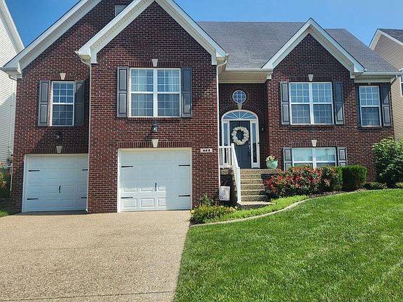 2nd image of 424 Arlington Meadows Dr