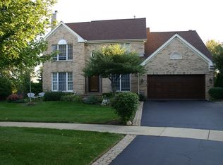 781 Bayberry Dr, Cary, IL 60013