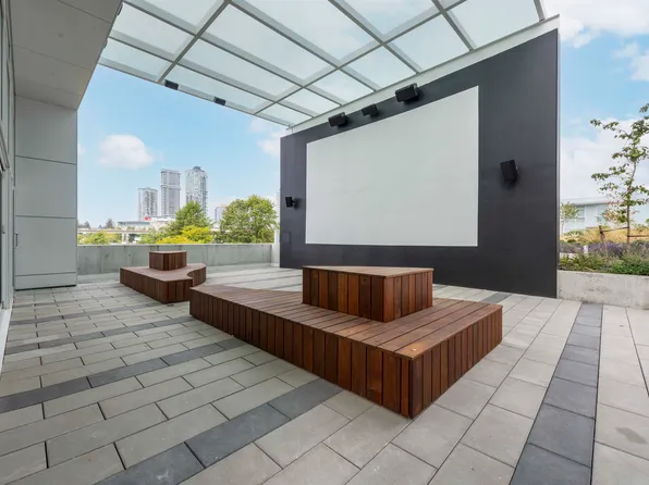 13685 102nd Ave #1201, Surrey, BC V3T 0S2