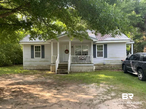 108 E Almyra St, Bay Minette, AL 36507