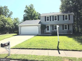 5039 Kenerson Dr, Fairfax, VA 22032