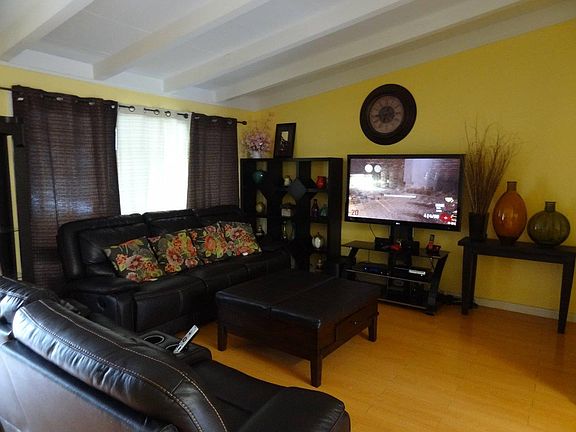 5th image of 10141 Kenilworth Way