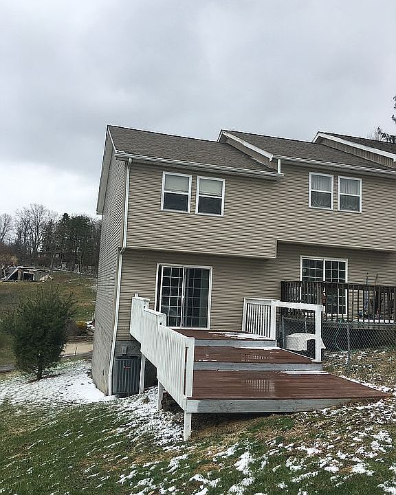 1st image of 1512 Dawn Dr #3