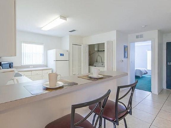 5th image of 8825 Grand Palms Cir APT A