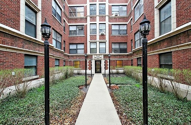 1st image of 1052 W Granville Ave #28