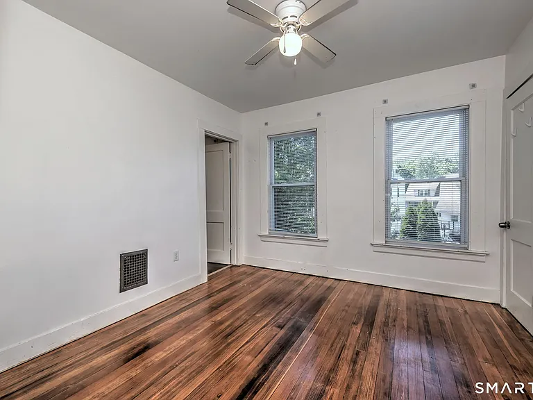 31 Winthrop St — Photo 18
