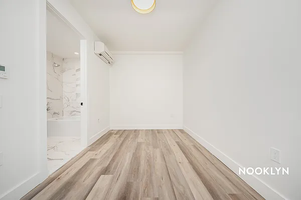 Rented by Nooklyn NYC LLC | media 11