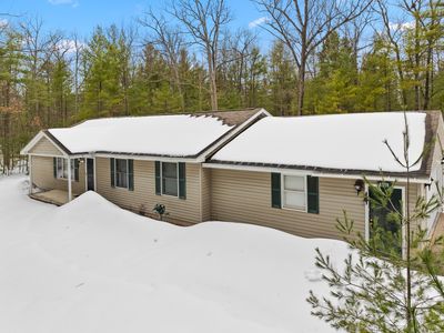 6576 W Plum Valley Rd NW, Rapid City, MI, 49676