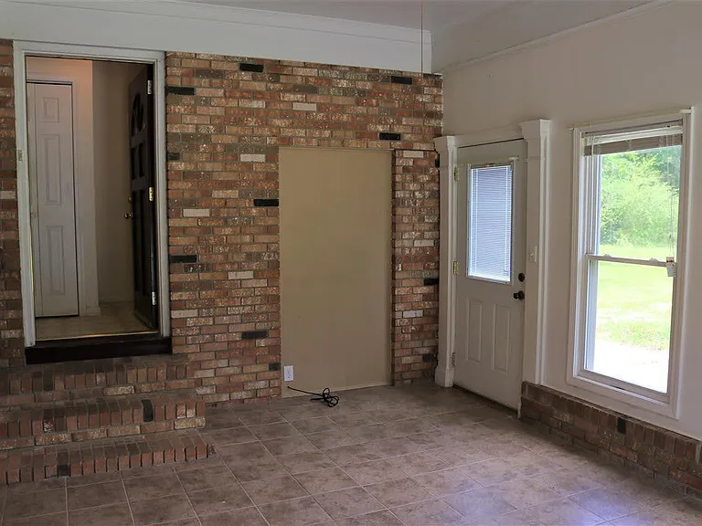 2878 Cultra Rd — Photo 22
