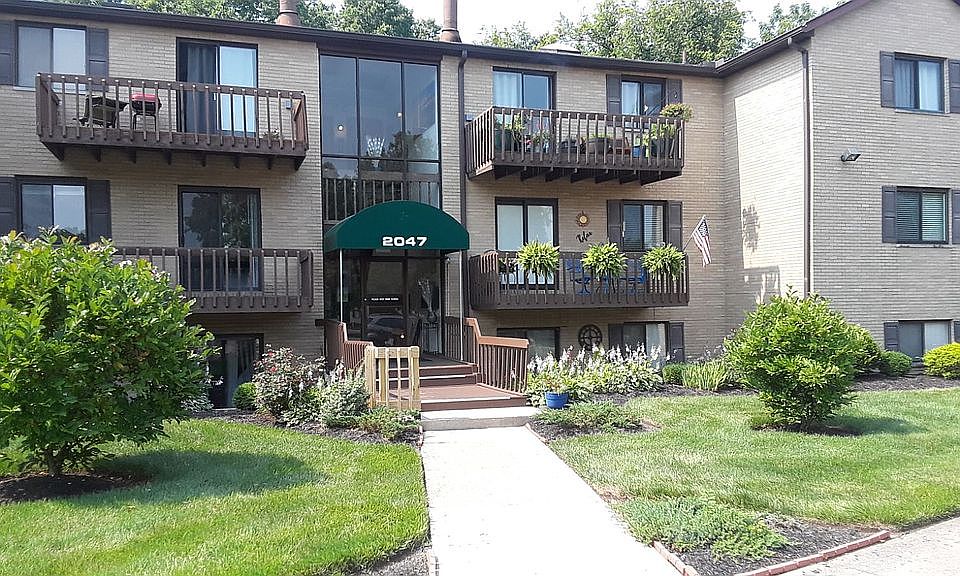 1st image of 2047 Woodtrail Dr APT 38