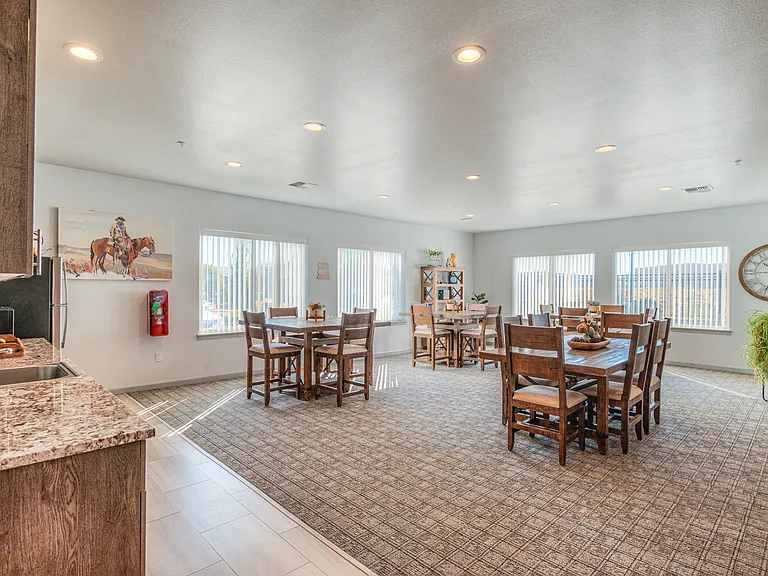 Wild Horse Mesa Apartments — Photo 7