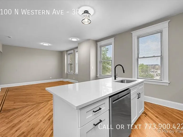 3100 N Western Ave #3R — Photo 4