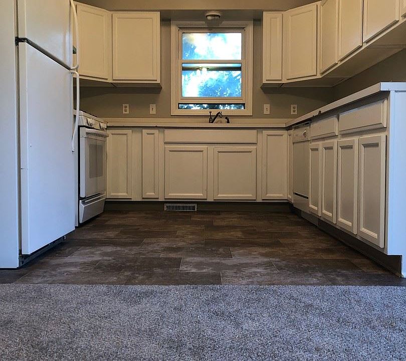1st image of 3700 Kalamazoo Ave SE