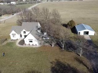 19945 S Padbury Ln, Spring Hill, KS 66083