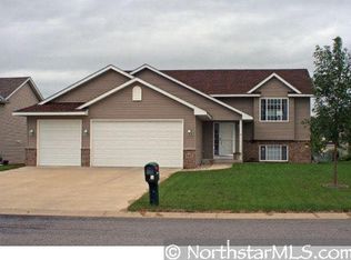 933 S Cedar St, Belle Plaine, MN 56011