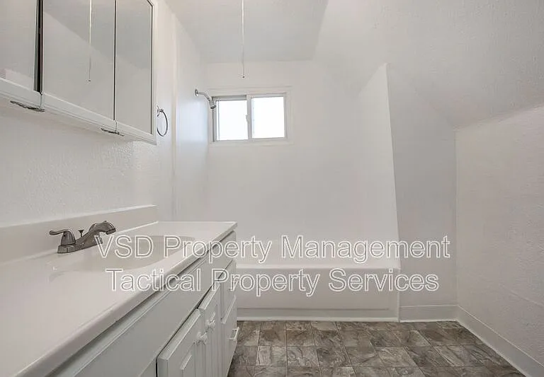 12339 Chesterfield Ave #3 — Photo 13