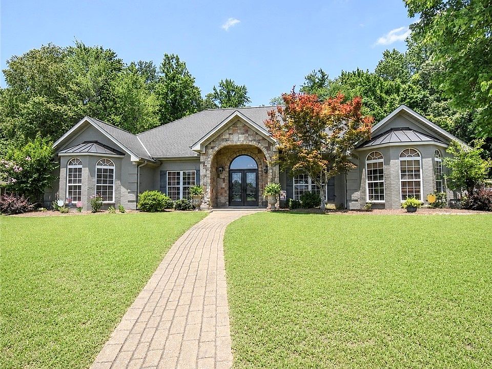 1st image of 11927 Aspenwood Dr