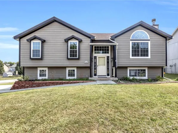 16403 Hinkle Ave, Belton, MO 64012